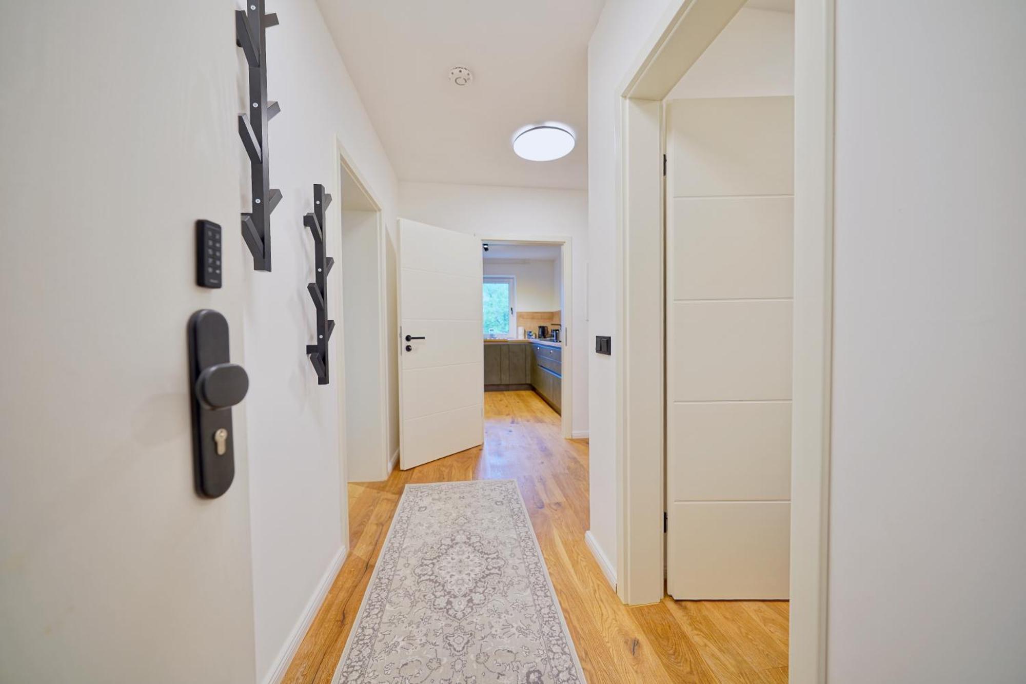 Edler Wohnraum Luxurioeses Apartment Mit Balkon, Boxspringbett, Kaffeevollautomat, Lift & Parkplatz Chemnitz Dış mekan fotoğraf